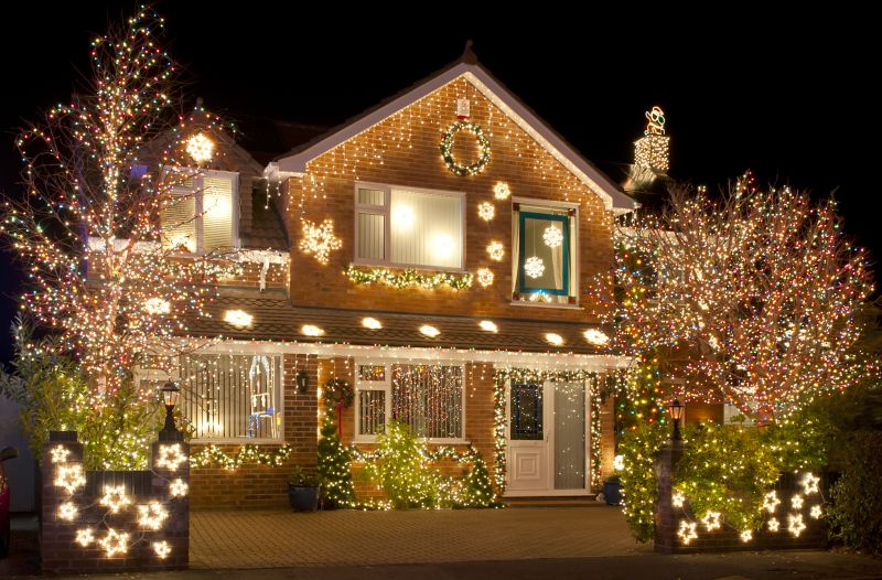Holiday Lights Installation in Kansas City, MO