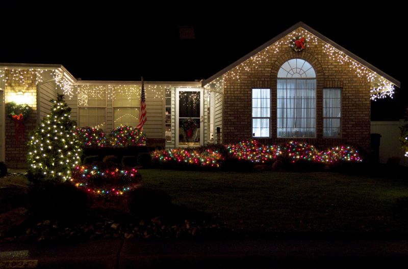 Xmas Lights Installation in Roswell, GA